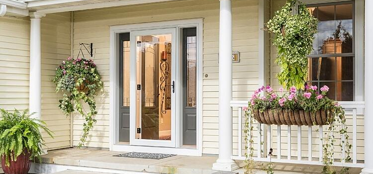 screen door installation in Kendall West